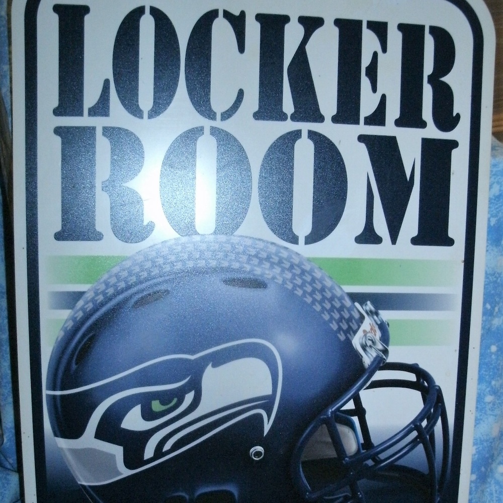 🏈BN Seahawks Locker Room Sign
